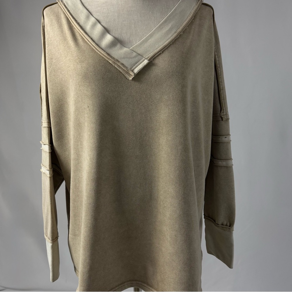 White Birch Taupe oversized Dolman Sleeve Pullover Top Size M